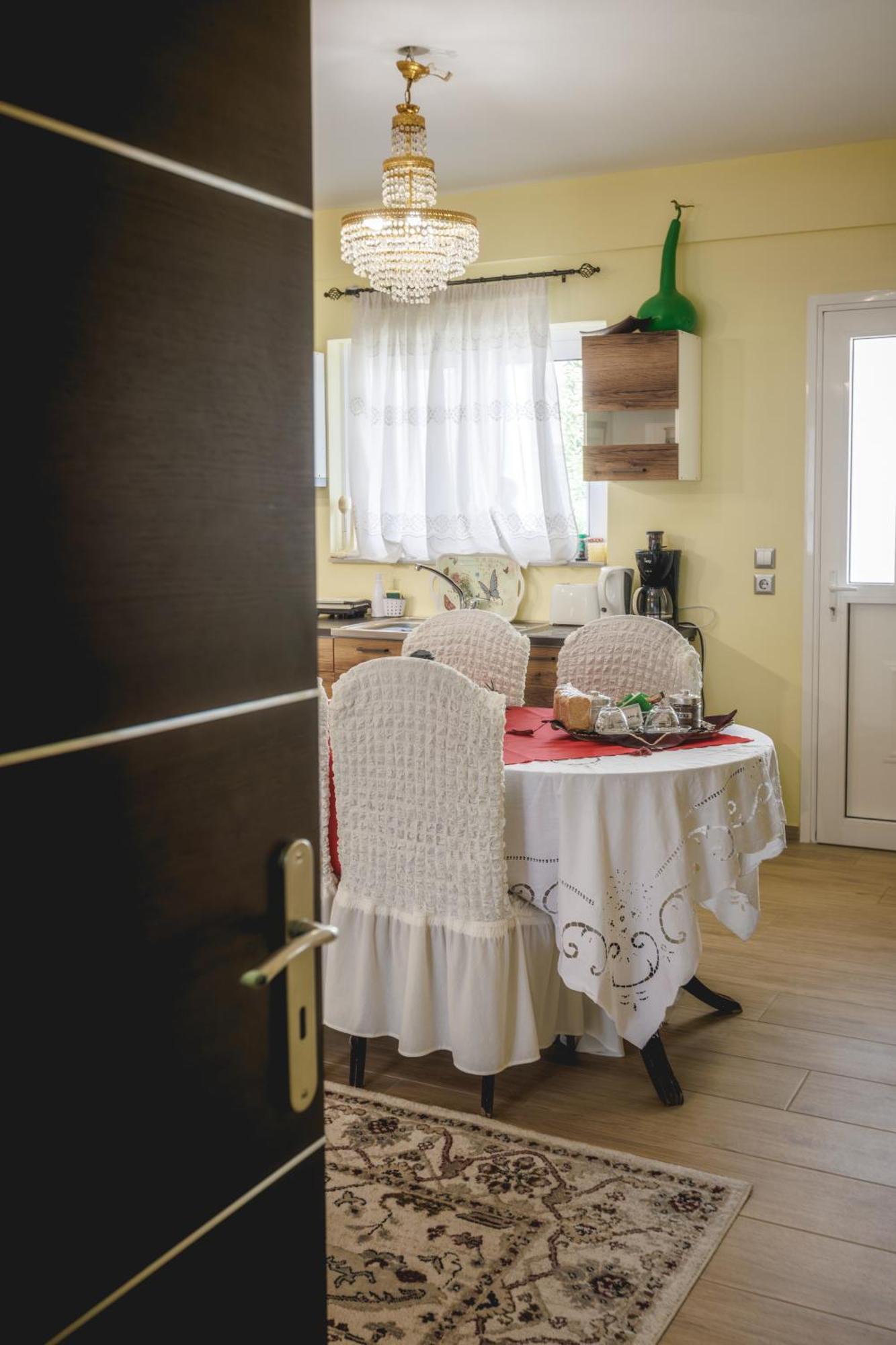 Καινούριο Σπίτι Σε Ήσυχη Τοποθεσία Apartment Nafplio Ngoại thất bức ảnh